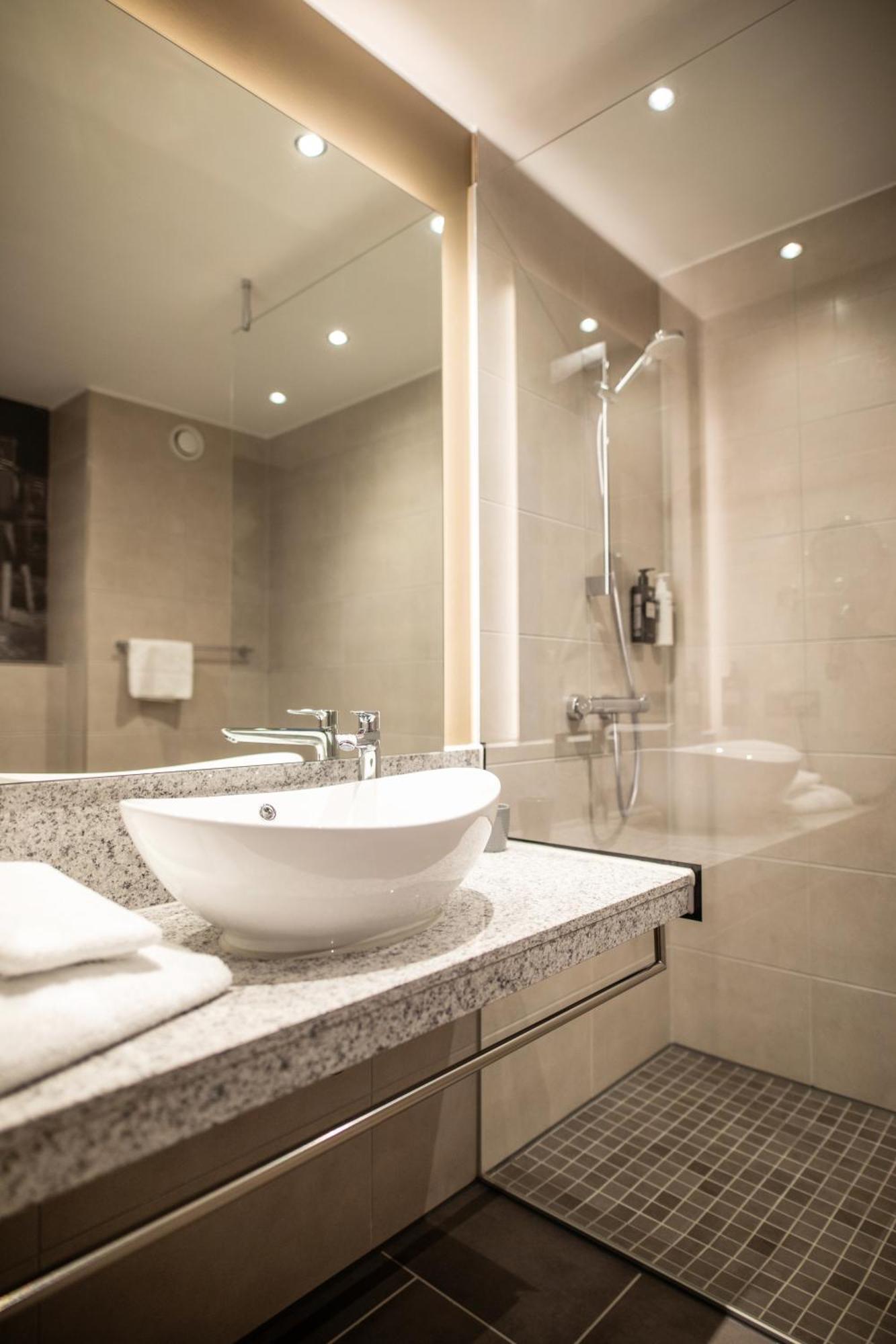 Das Steinmueller Hotel Гуммерсбах Экстерьер фото